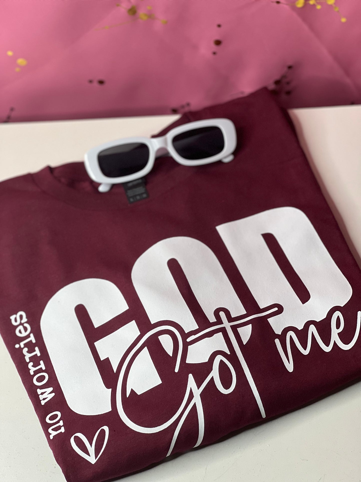 NO WORRIES GOD GOT ME T-SHIRT